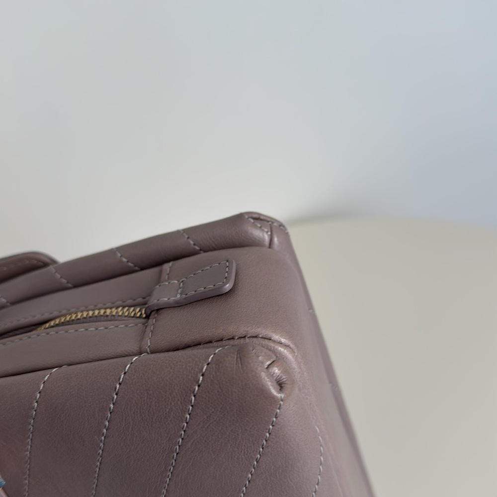 Chanel Grey-Taupe Chevron Leather Flap Bag Shoulder Crossbody Vintage Gold HW - Picture 7 of 17